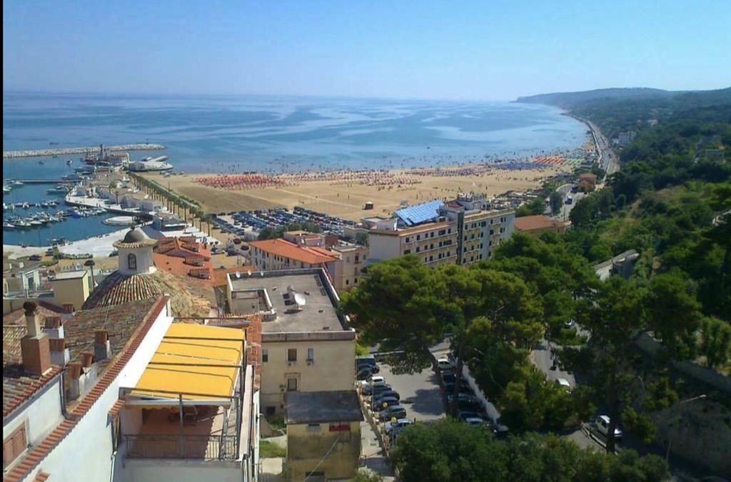 Hotel Solaria Rodi Garganico Buitenkant foto